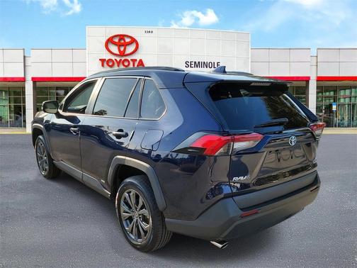 2022 Toyota RAV4 Hybrid XLE Premium