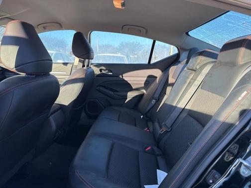 2025 Nissan Altima SR FWD