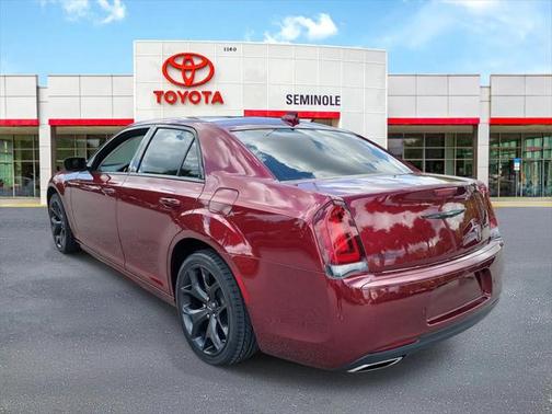 2022 Chrysler 300 Touring