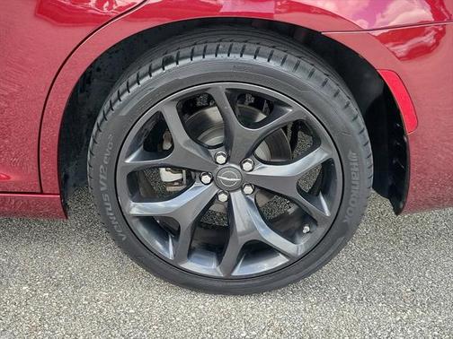 2022 Chrysler 300 Touring