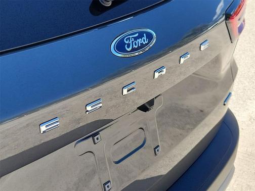 2025 Ford Escape PHEV SE