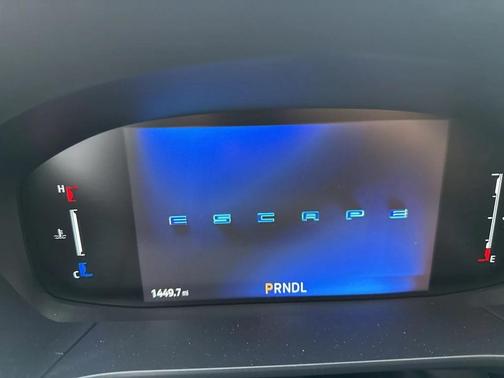 2025 Ford Escape PHEV SE