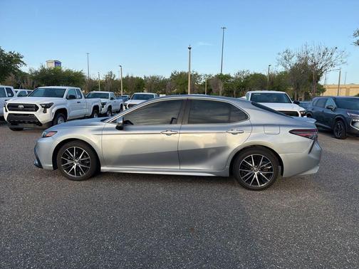 Celestial Silver Metallic 2023 Toyota Camry SE