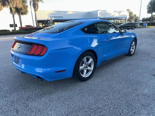 2017 Ford Mustang V6
