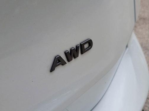 Ice Cap 2026 Toyota RAV4 XLE Premium