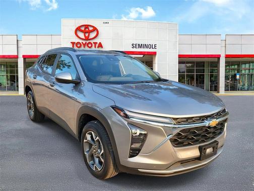 2025 Chevrolet Trax LT