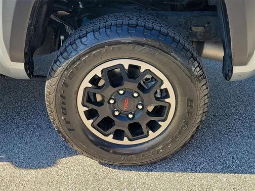 2024 Toyota Tacoma TRD Off Road