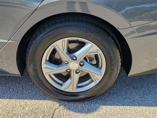 2023 Hyundai SONATA SE