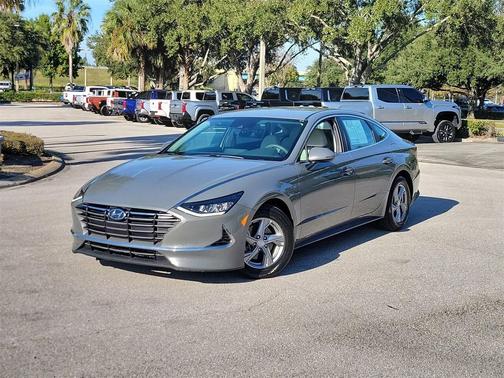 2023 Hyundai SONATA SE