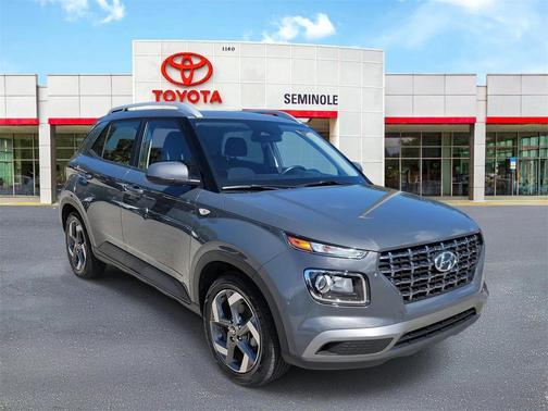 2024 Hyundai VENUE SEL