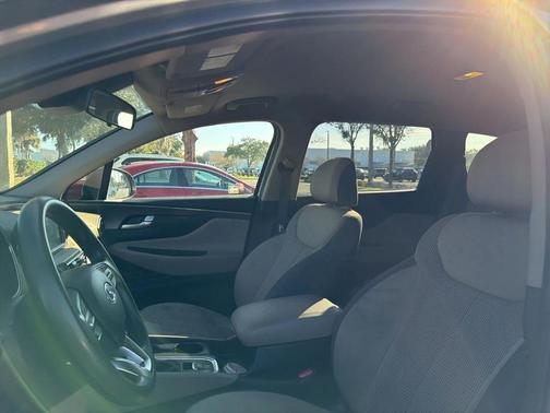 2019 Hyundai SANTA FE SE 2.4