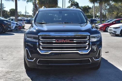 Photo 2 of 36 of 2020 GMC Acadia SLT