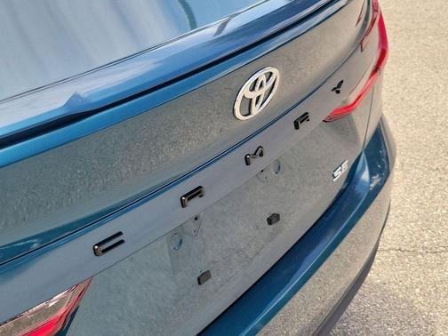 Ocean Gem 2025 Toyota Camry SE