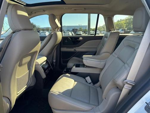 2022 Lincoln Aviator Reserve AWD