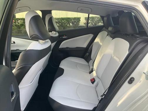 2017 Toyota Prius Three Touring