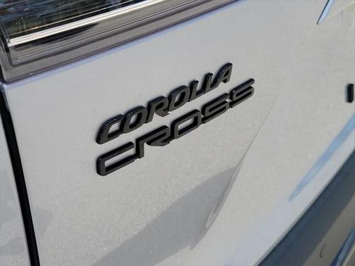2025 Toyota Corolla Hybrid SE