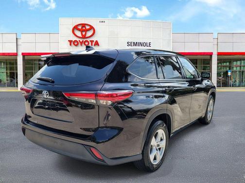 Opulent Amber 2021 Toyota Highlander L