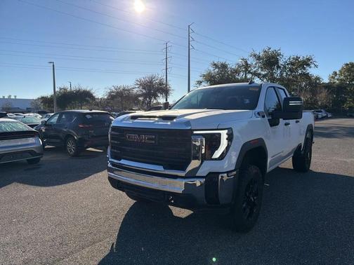2024 GMC Sierra 2500 Pro