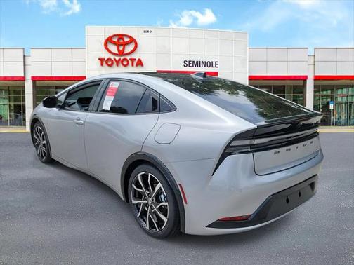 2025 Toyota Prius L