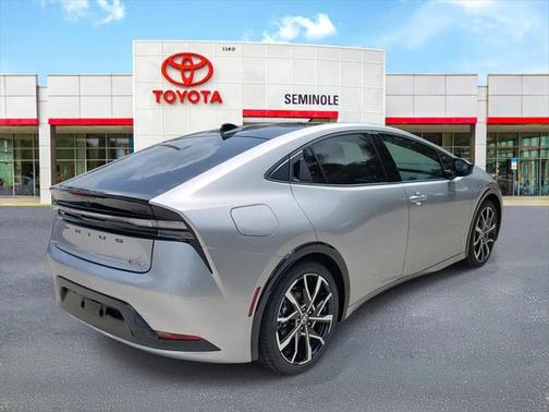2025 Toyota Prius L