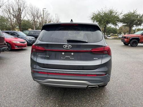2021 Hyundai SANTA FE SE