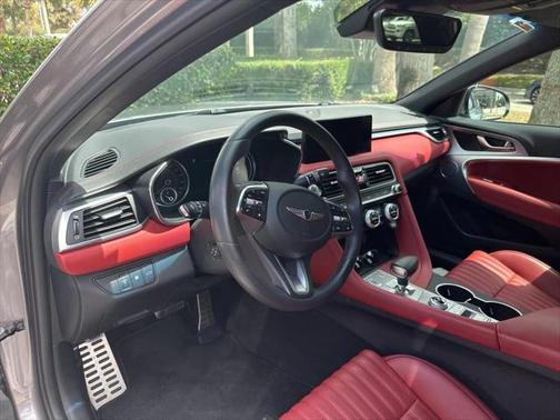 2023 Genesis G70 2.0T RWD