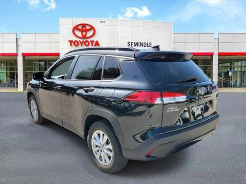 2025 Toyota Corolla Cross LE