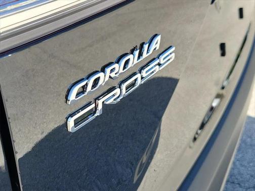 2025 Toyota Corolla Cross LE
