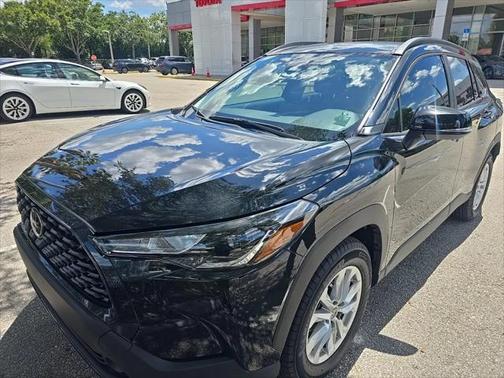 2025 Toyota Corolla Cross LE