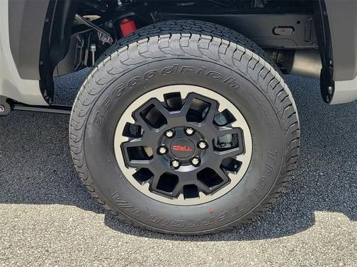 2025 Toyota Tacoma TRD Off Road