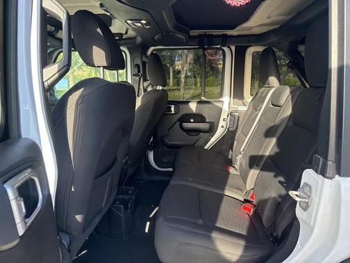 2020 Jeep Wrangler Unlimited Sport Altitude