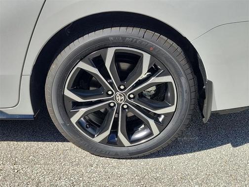 2025 Toyota Sienna Platinum 7 Passenger