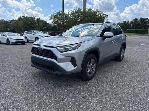 2023 Toyota RAV4 Hybrid XLE