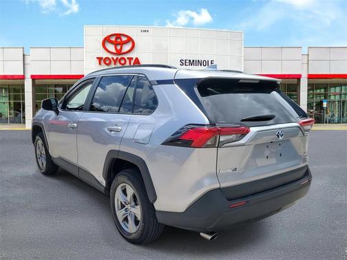 2023 Toyota RAV4 Hybrid XLE