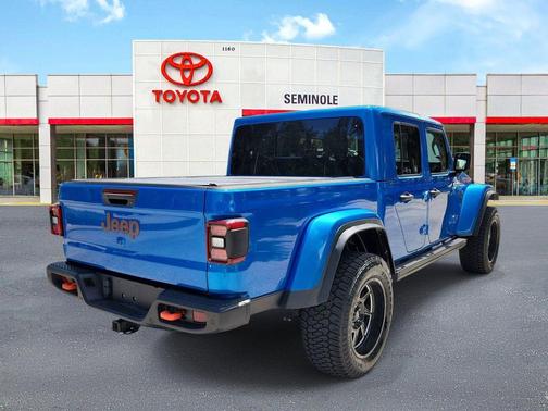 Hydro Blue Pearlcoat 2022 Jeep Gladiator Mojave 4x4