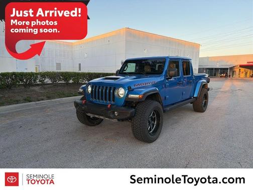 Hydro Blue Pearlcoat 2022 Jeep Gladiator Mojave 4x4