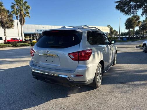 2020 Nissan Pathfinder S 2WD