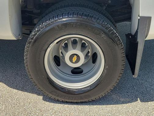 Summit White 2019 Chevrolet Silverado 3500 WT