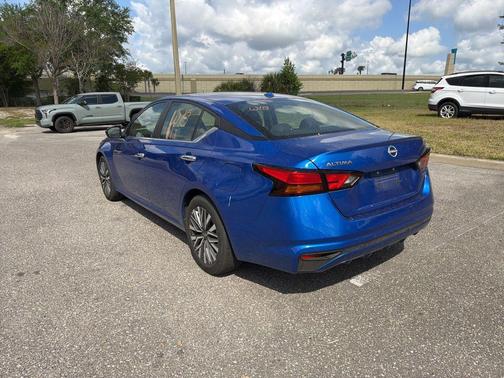 Bluestone Pearl 2025 Nissan Altima 2.5 SV