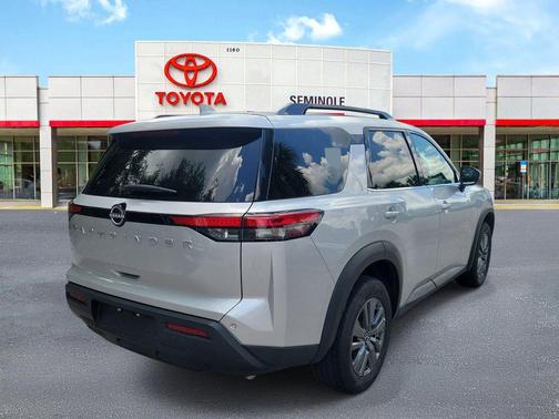 Brilliant Silver Metallic 2025 Nissan Pathfinder SV FWD