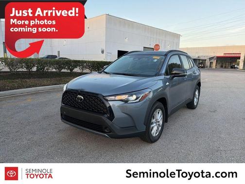 2025 Toyota Corolla Cross LE