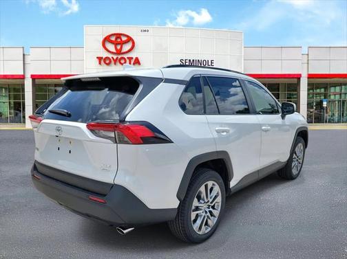 2025 Toyota RAV4 XLE Premium