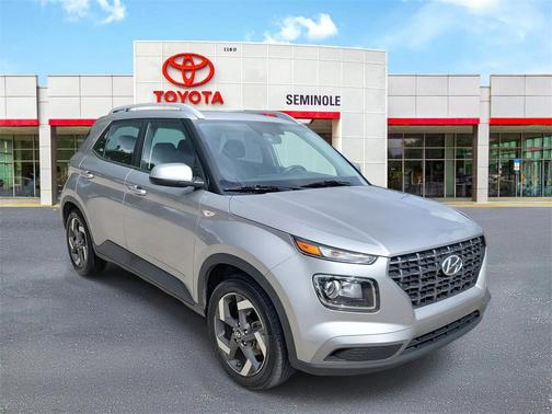 2024 Hyundai VENUE SEL