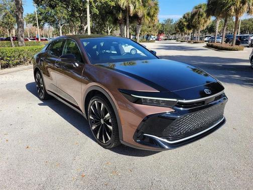 2024 Toyota Crown Platinum