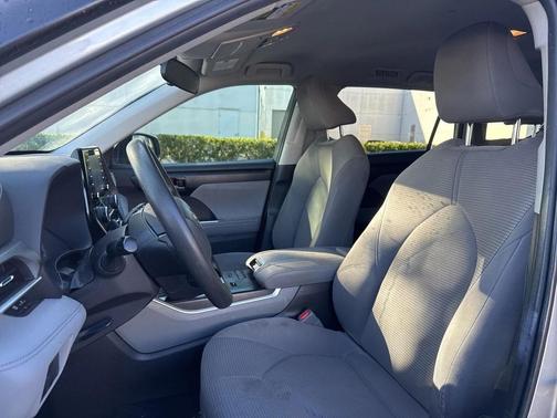 2021 Toyota Highlander L
