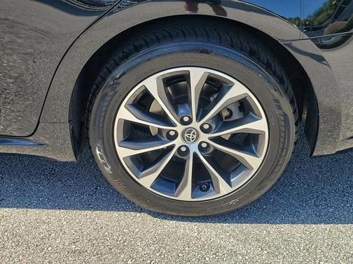 2018 Toyota Avalon XLE