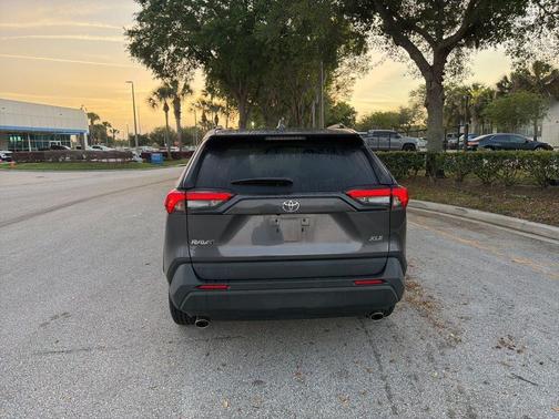 Magnetic Gray Metallic 2022 Toyota RAV4 XLE