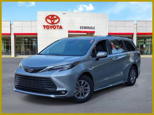 2025 Toyota Sienna XLE