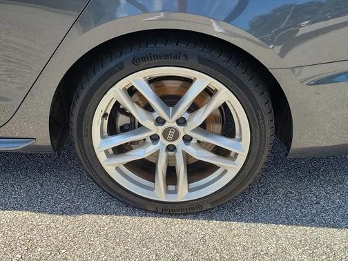 2022 Audi A4 45 S line Premium Plus