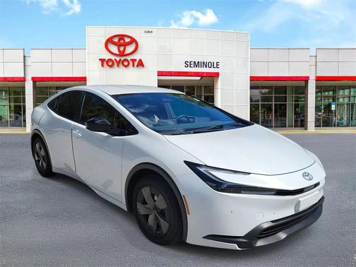 2024 Toyota Prius LE